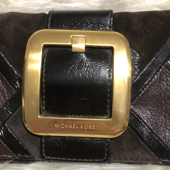 💼 MICHAEL KORS BROWN PATCHWORK LEATHER GOLD BUCKLE CLUTCH BAG 💼 - Picture 3 of 7
